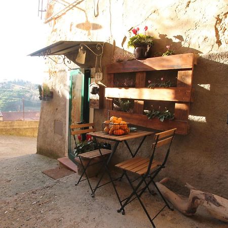Il Piccino 29, Esperienza Romantica In Borgo.... Montescudaio Exterior photo